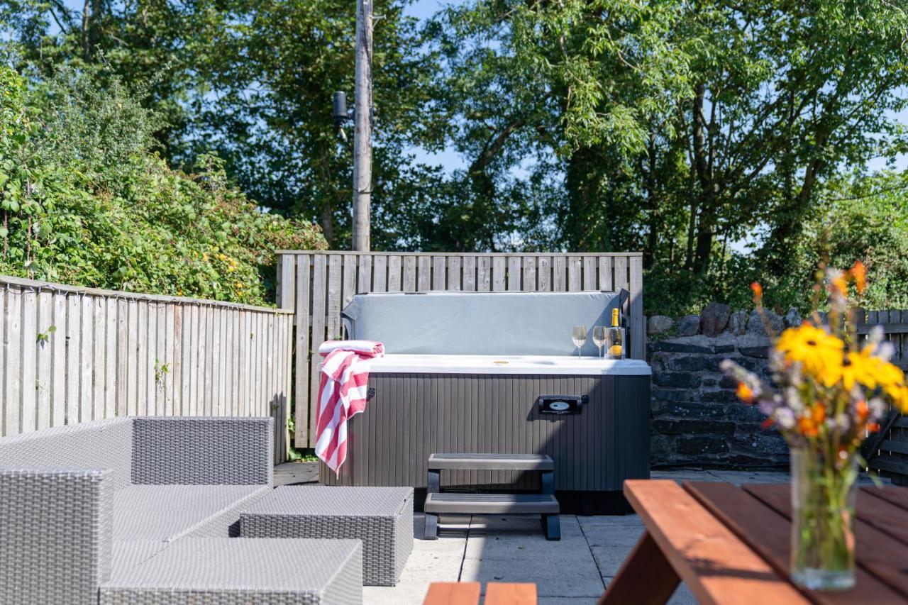 Wrth Y Nant Villa Saint Ishmaels  Luaran gambar